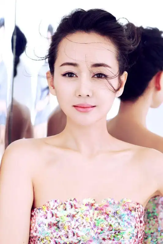 >张定涵, i>原名张谊 /i>,1980年8月27日出生于北京市,中国内地女演员