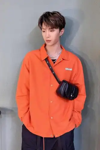 范丞丞穿橙色真的太帅了吧