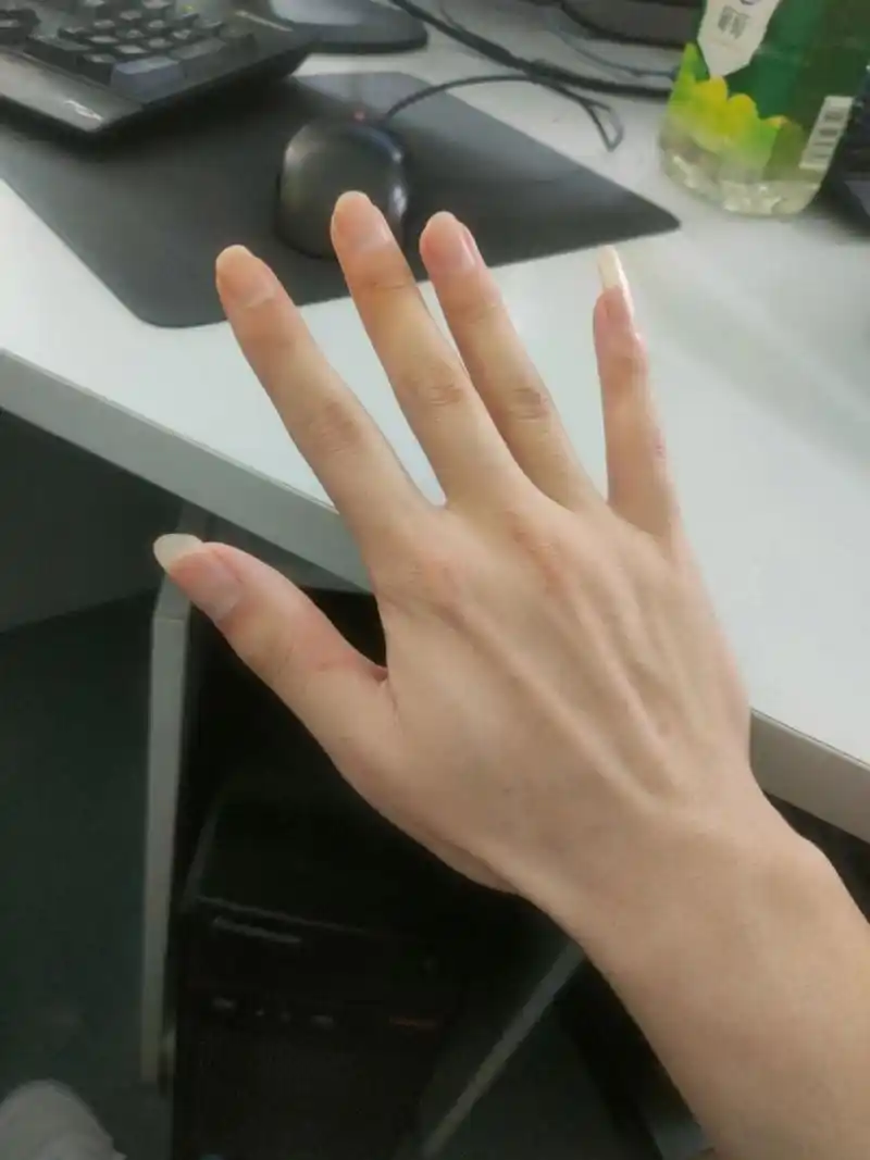 男生指甲长会遭到女生嫌弃?
