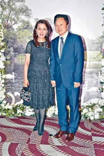 毛玉萍儿子娶富商千金 刘嘉玲关之琳同场零交流