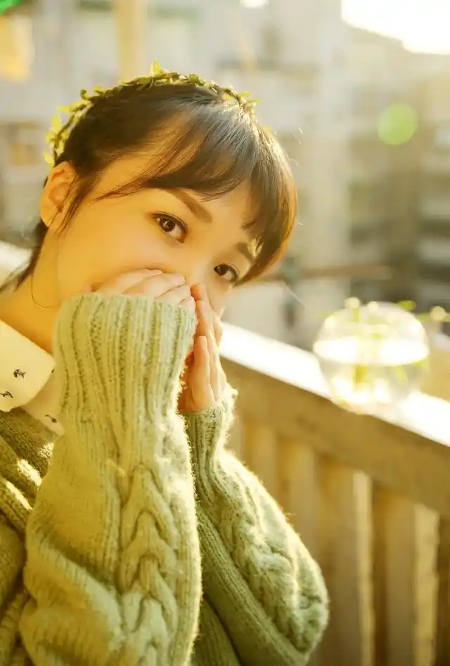 文艺清新少女的笑容