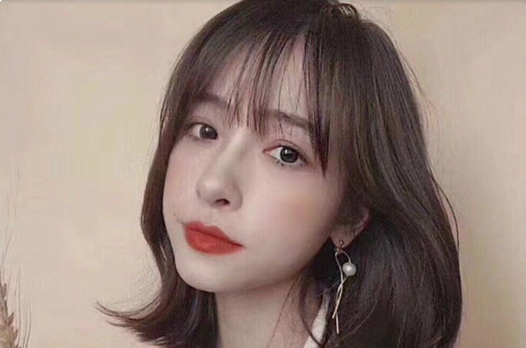 三七分八字刘海怎么剪,怎么给自己剪八字刘海