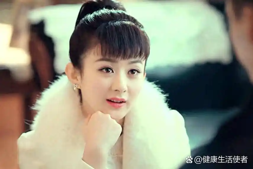 小s曾经预言徐若瑄和王力宏的恋情,莫小棋则预言了赵丽颖和冯绍峰的