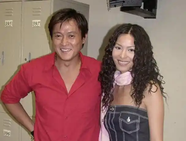 两人谈了多年恋爱,滕丽名还公开表示过非魏骏杰不嫁,但遗憾的是两人