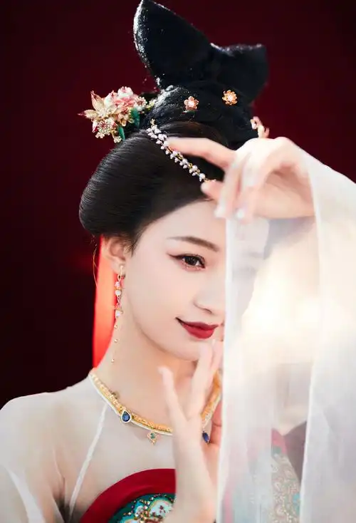 孙怡不愧是仙女下凡登台献舞风姿绰约古装扮相梦回大唐