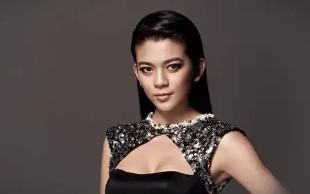 第一名:江映蓉;第二名:李霄云;第三名:黄英;第四名:郁可唯;第五名