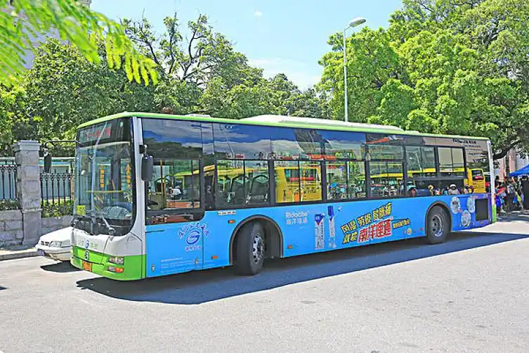 公交车图片_公交车高清图片_全景视觉