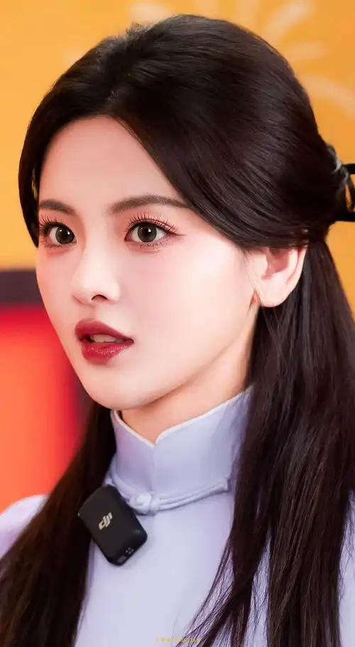 杨超越2024年2月最新美图咨询视频汇总二