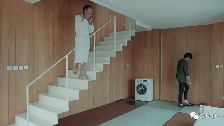 豪宅有人说形象太过单一靳东以往出演的角色基本都是商务精英男类型的