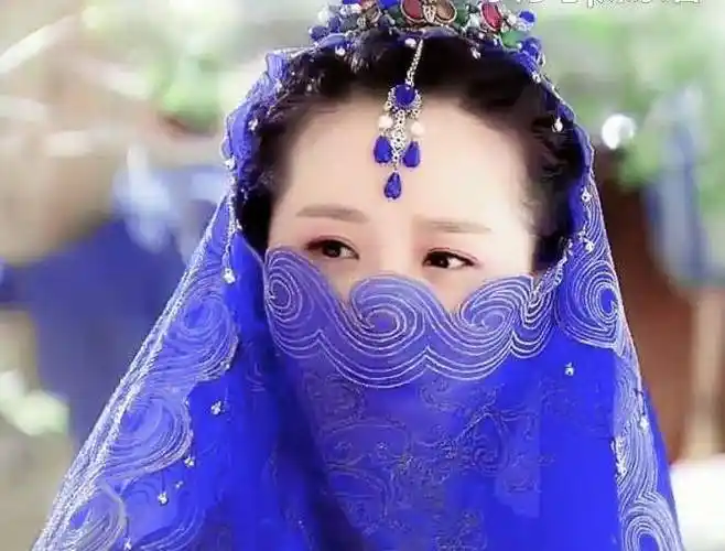 面的古装造型:黎姿唯美,唐嫣神秘,她的最具异域风情_赵丽颖_美人_面纱