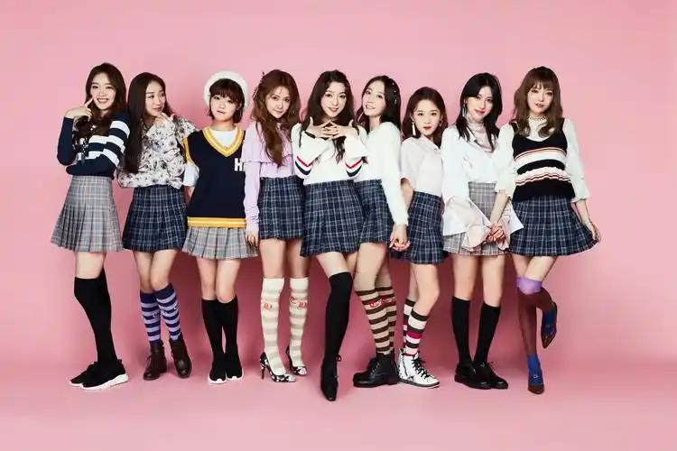 p>优我女团是旗帜传媒于2017年推出的中国内地女子演唱组合,由 a