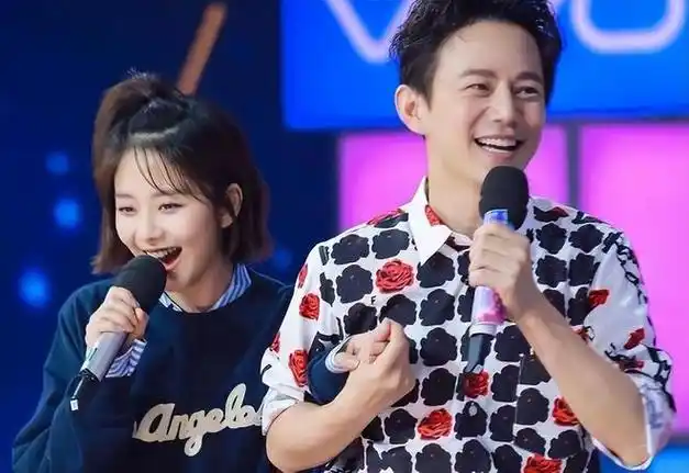 谭松韵从浪花一朵朵到请叫我总监向风而行他宠她