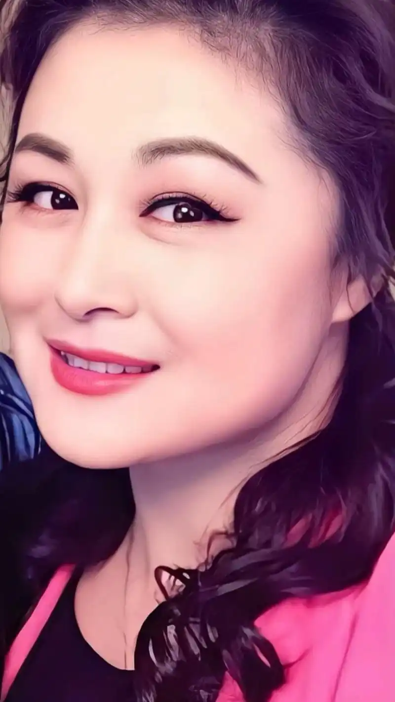 于月仙难得一见的高清晰美图,值得收藏