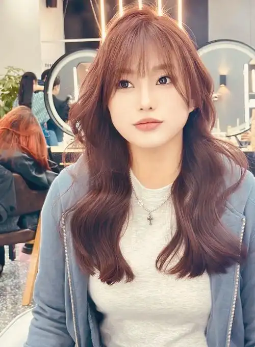 圆脸适合的发型