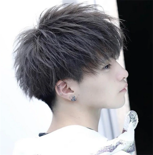 帅气男生定位烫 清爽阳光巨时尚_男生烫发 - 美发站