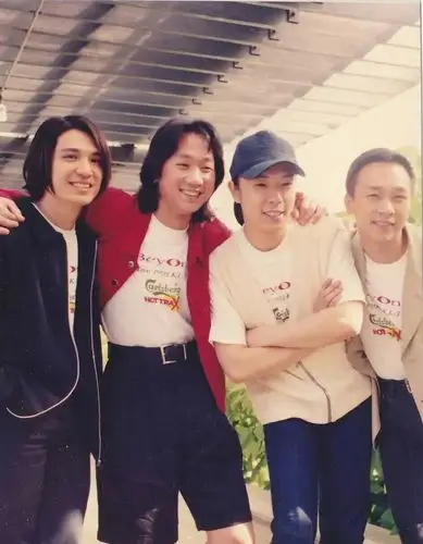 资深乐迷收藏的beyond早期黄家驹罕见照片(上)