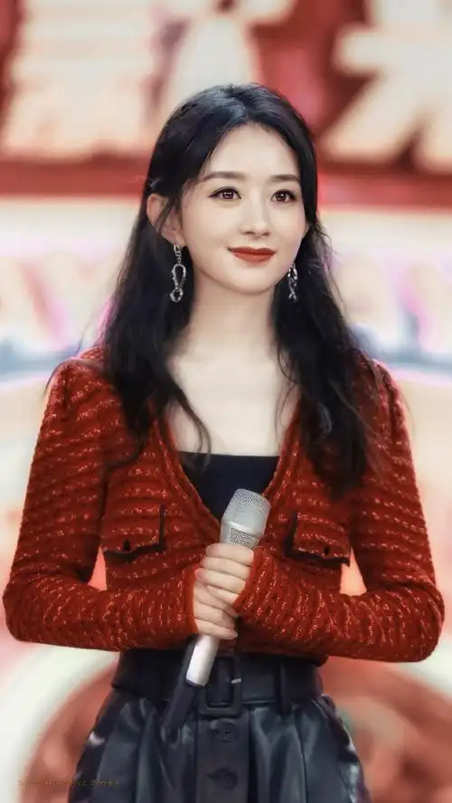 赵丽颖self-portrait全球品牌代言人