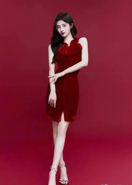 鞠婧祎的美腿这一话题,真的是太吸引人了!