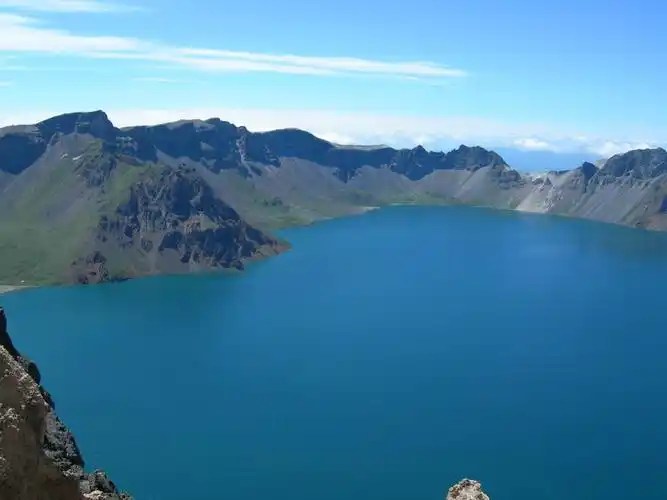 1游长白山天池天池是长白山最著名的景点,也是游长白山的必游之地天池