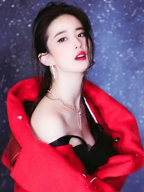 刘亦菲回眸一笑百媚丛生