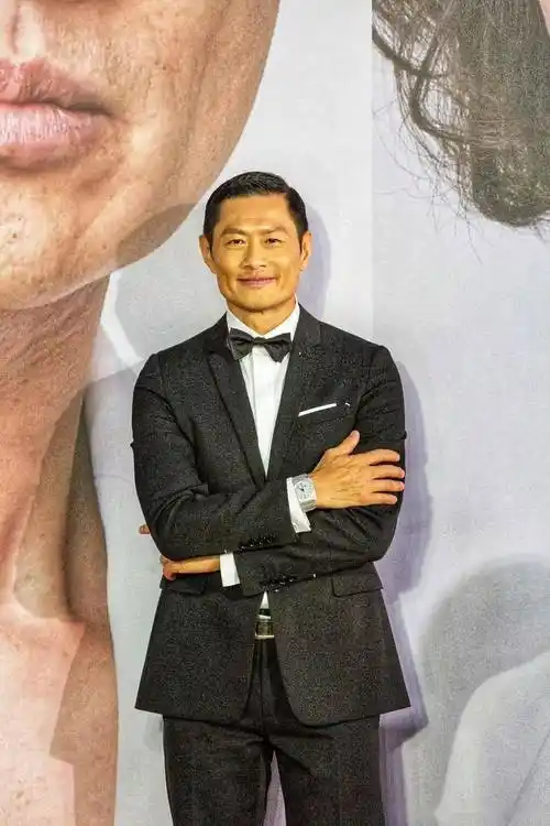 tvb知名离巢男星买外卖派发红包,金额虽少却意外获赞赏_黄德斌_工作