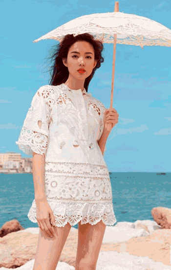 "世界第一美女"张梓琳.图片来源:elle时尚网