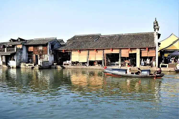 它是绍兴有名的四大古镇之一,又是浙江历史文化名镇,值得一游_安昌