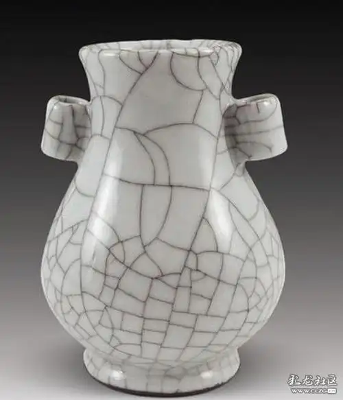 趣说"宋哥窑"的典型艺术特征与馆藏真品图片欣赏