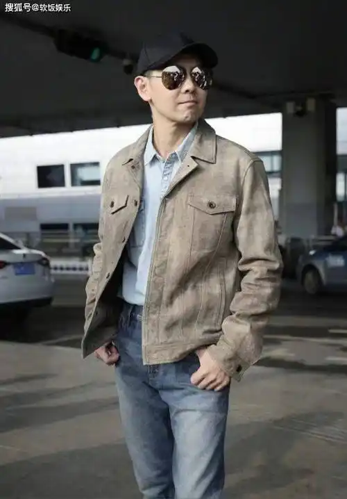 50岁林志颖手术后罕露面!