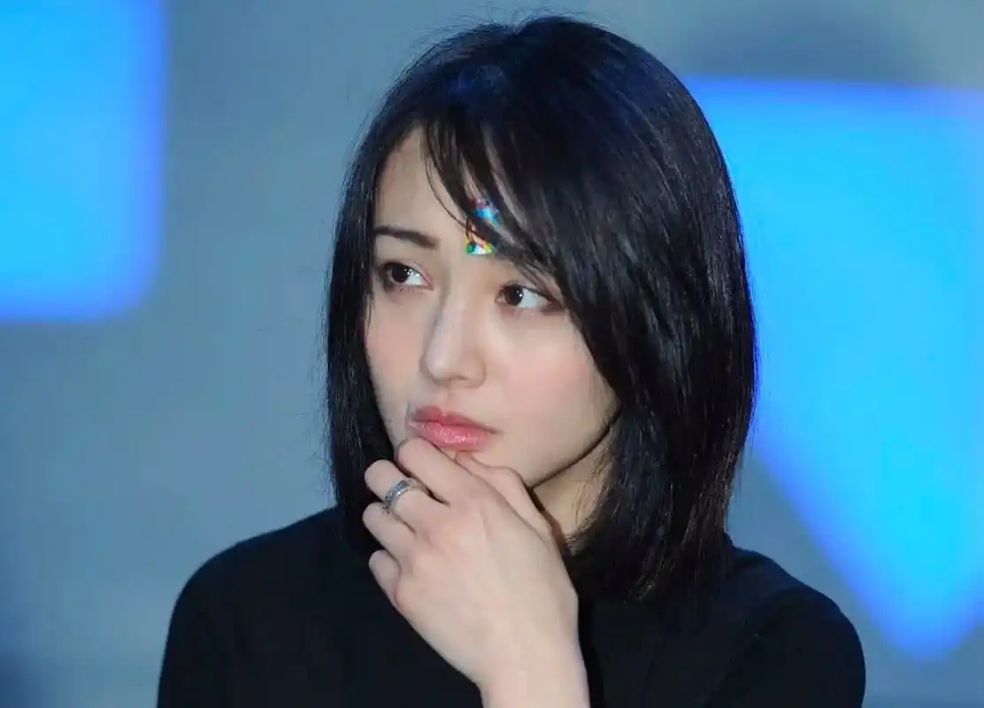 投资人希望郑爽承担千万ai换脸费 因为郑爽涉及多个风波,导致许多剧