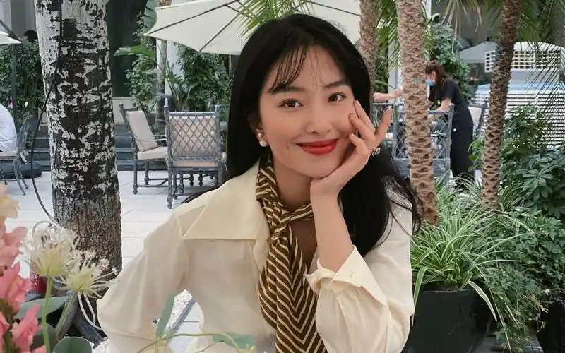 【 杨采钰 】这tm才是人间富贵花!法式优雅气质美女