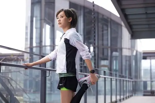 陈意涵带领跑者勇敢迎向半马 nike flx 2in1 shorts rival 女款跑步