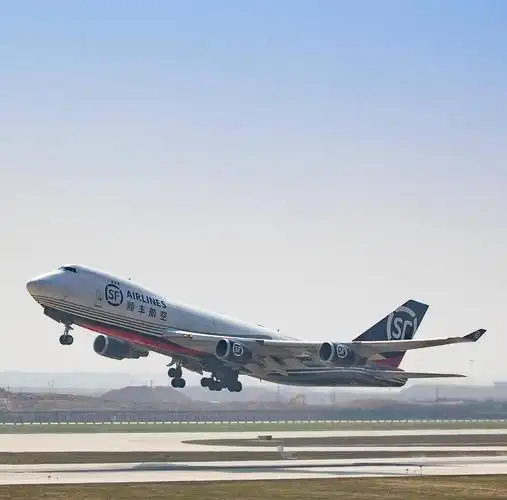 代表委员热议提升交通出行便利,建议增加节假日高速免费通行_腾讯新闻