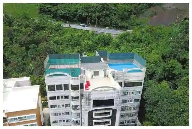 郭富城278平米豪宅曝光坐拥大平层和天台泳池仍遭嘲不过如此