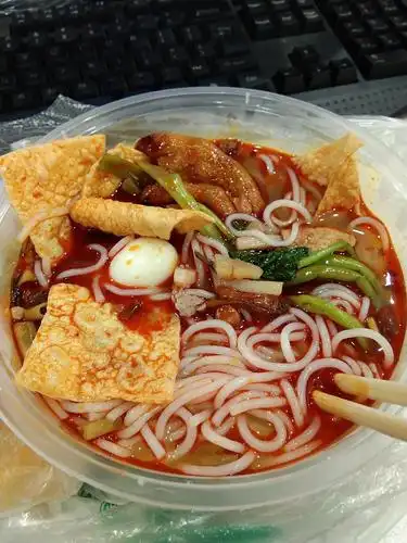 秀一下外卖午餐,黄仔螺蛳粉真的好好吃,汤特别香(实体店广.