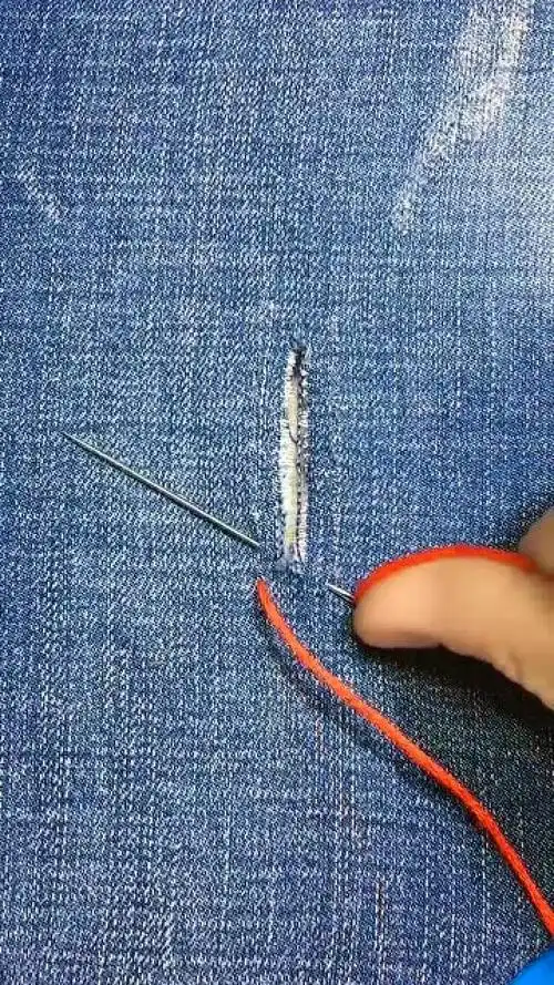 用网红针法补破洞老妈都惊呆了夸我太聪明了