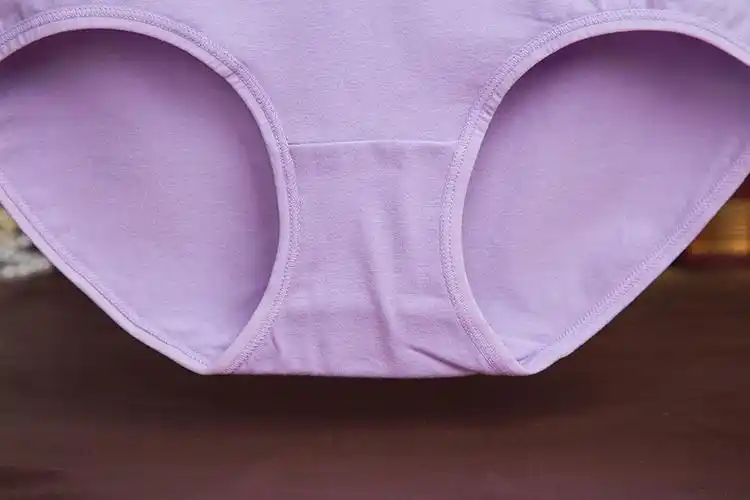 女士内裤女纯棉裆全棉质面料中腰大码本命年无痕少女三角裤