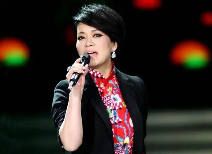 回顾中国八大女歌手排名有的至今活跃有的却已皈依佛门