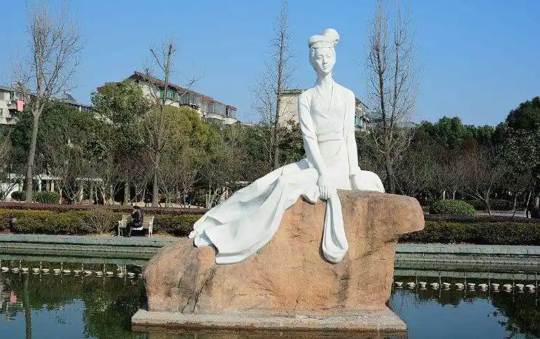 【工匠】你知道诸暨现存最早的西施雕像是谁创作的吗?戳!