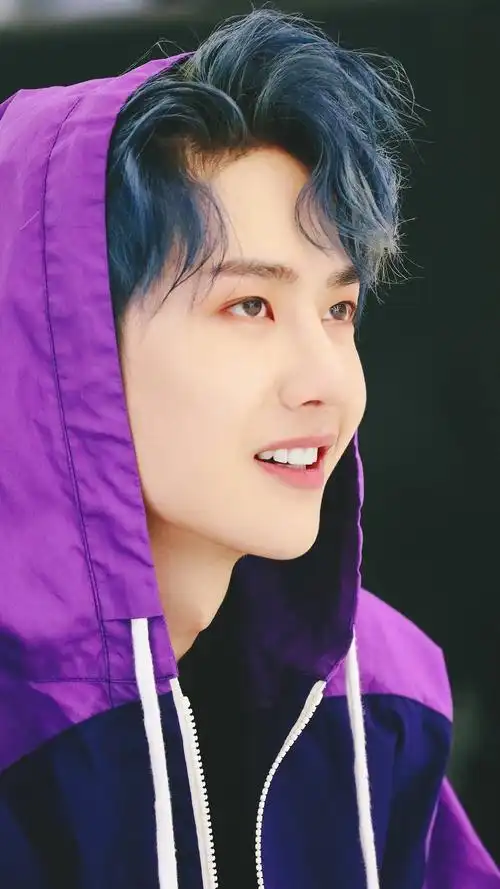 王一博海草舞王一博玫瑰眼妆王一博回归创造101