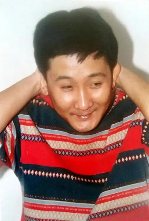 著名演员梁天帮离世的哥哥梁左还债同行曝他与妻子早已离婚