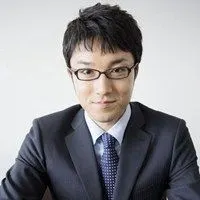 戴眼镜四十岁男人微信头像点击鼠标右键下载