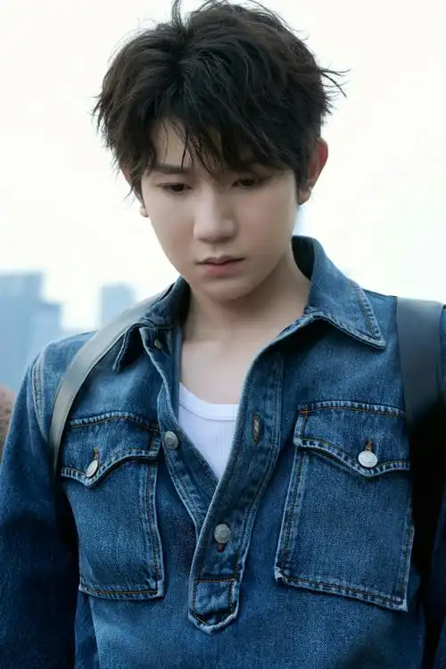 王源电影盗火者##bally全球品牌代言人王源