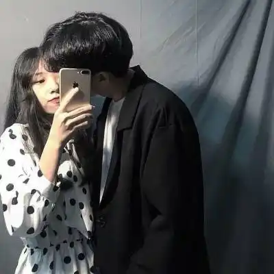 微信个性情侣头像一对双人 以后的路还很长 - qq情侣头像 - 520个性网