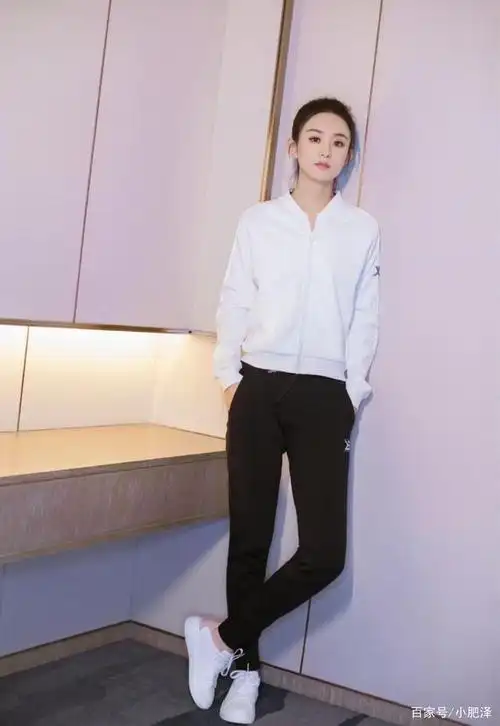 赵丽颖穿搭高清图片