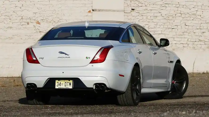 jaguar xjr #豪车超跑##汽车视觉##汽车改装##汽车##捷豹##名车