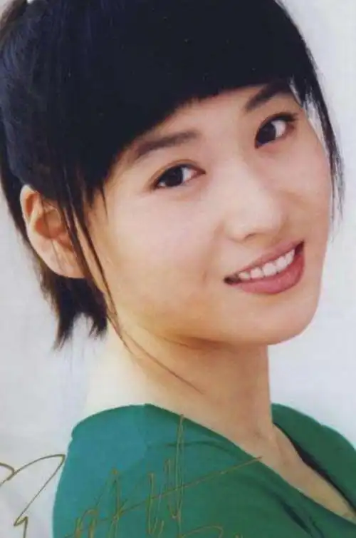 演员丹琳:顶替杨紫演夏雪,被暴打,陷整容风波,36岁依旧跑龙套