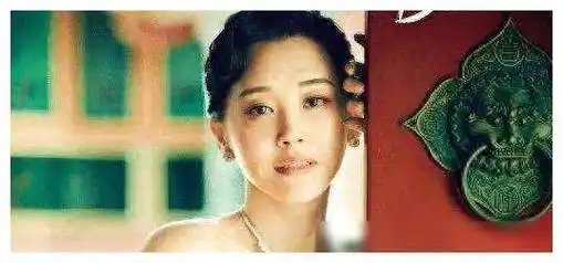 许晴剪学生头装扮少女心遭网友质疑强硬倡导优雅老去