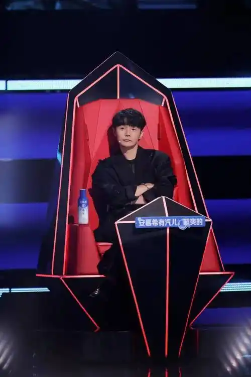 《好声音》首支满员战队,梁静茹当场落泪,李荣浩凭经验支招_陶乐然