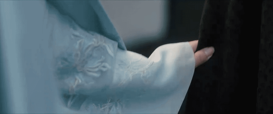 拽衣袖的戏份太爱了~~~是小姑娘对我王深深地依赖呀~撒娇的小姑娘 第4